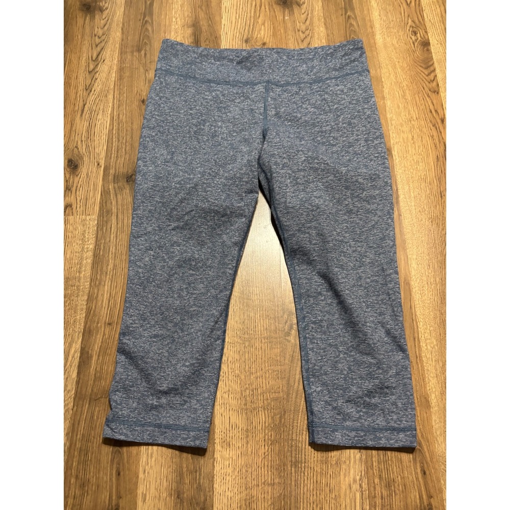 Under Armour HeatGear Pants Women M Blue Leggings Space Dye Capri Activewear